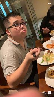 梦幻陆依依吃瓜